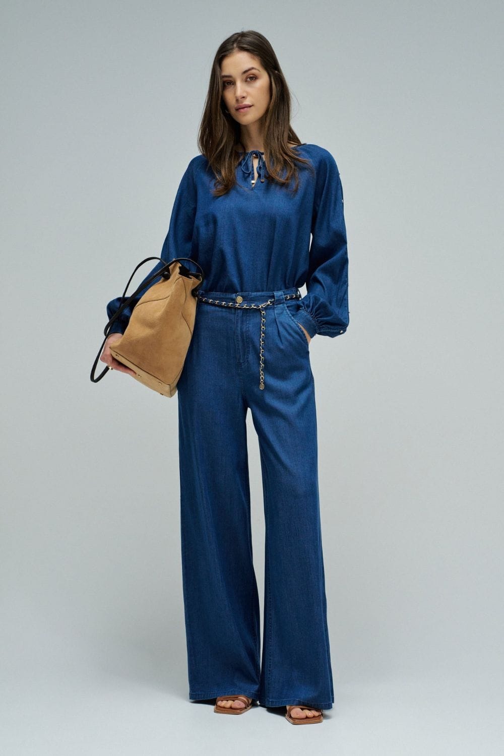 Pantalones que favorecen silueta tri&aacute;ngulo invertido