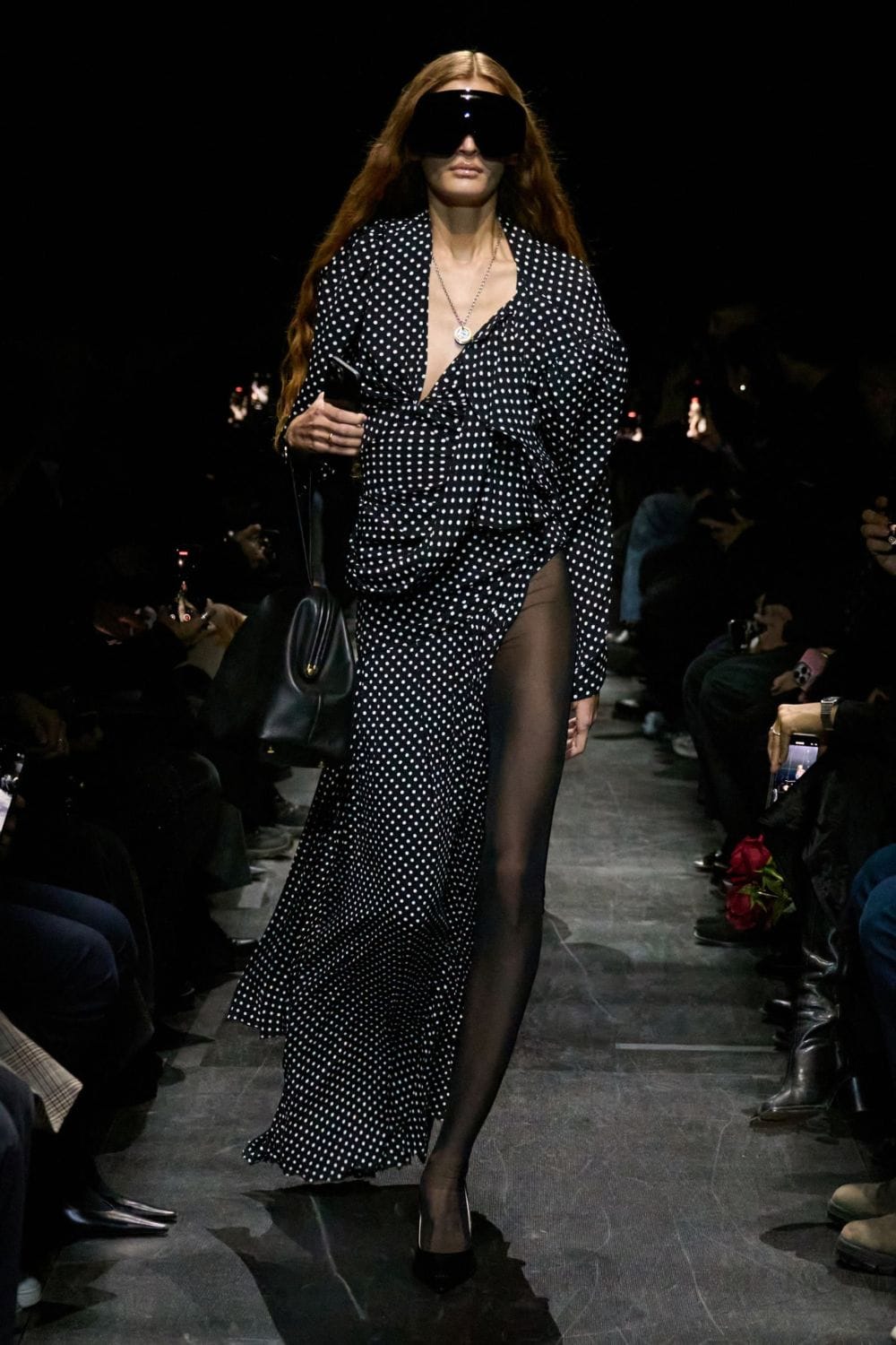 Estampados tendencia lunares blanco y negro